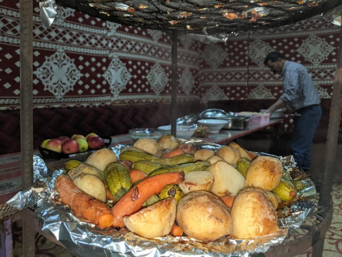 Sunrise Camp Hotel Вади Рум Екстериор снимка